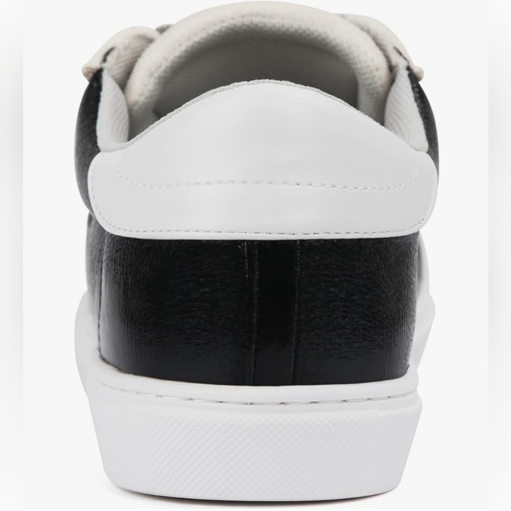 Star Low Top Black Sneakers White Sole Women's Size 8 - Picture 5 of 16